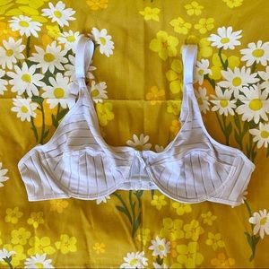 SOLD VTG 80s Shell Underwire Stretchy Petite Bra